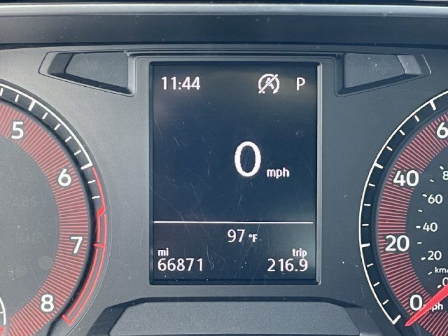 Used 2021 Volkswagen Jetta SE FWD image 14