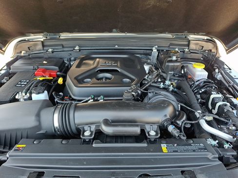 Certified 2025 Jeep Wrangler Unlimited Sport AWD/4WD image 28