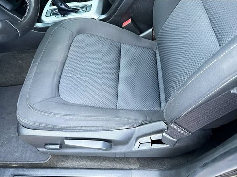 Used 2016 Chevrolet Colorado LT w/ LT Convenience Package RWD image 21