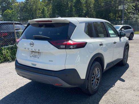 Used 2023 Nissan Rogue S AWD/4WD image 4