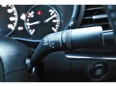 Used 2023 MAZDA MAZDA3 s image 21