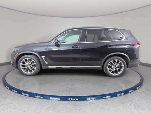 Used 2024 BMW X5 xDrive40i w/ Premium Package image 9