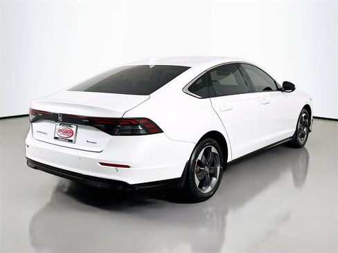 Used 2024 Honda Accord EX-L image 17