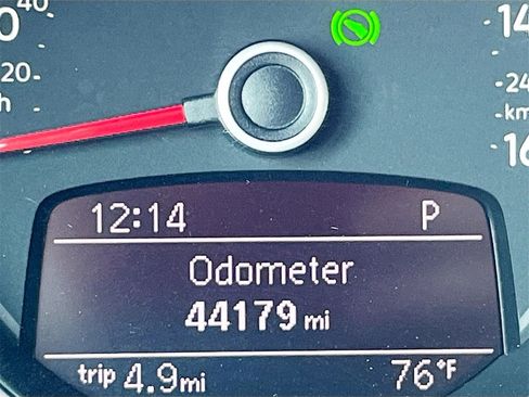 Used 2019 Volkswagen Beetle 2.0T S image 12