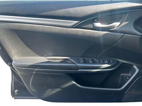 Used 2020 Honda Civic Sport image 17