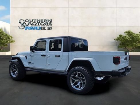 Used 2024 Jeep Gladiator Sport AWD/4WD image 3