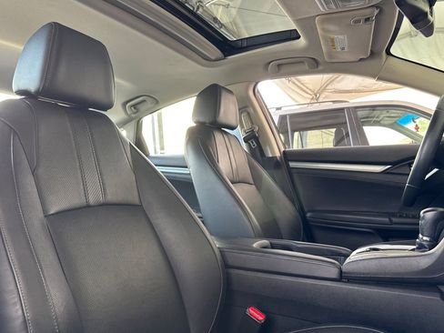 Used 2016 Honda Civic Touring image 32