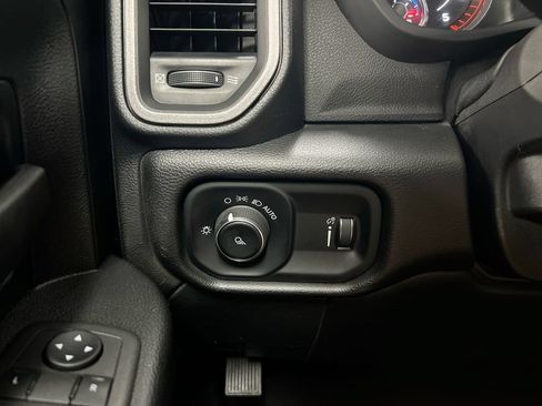 Used 2022 RAM 3500 Tradesman AWD/4WD image 12
