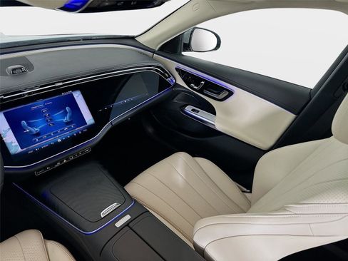 Certified 2026 Mercedes-Benz E 350 4MATIC Sedan image 30
