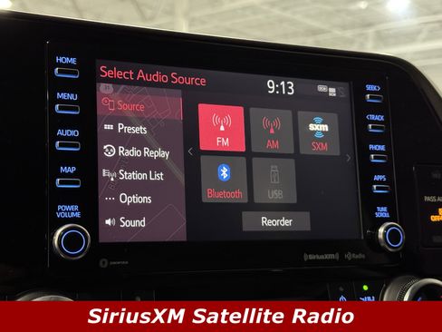 Used 2020 Toyota Highlander XLE image 7