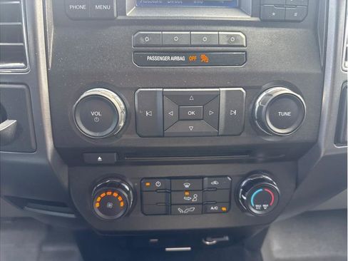 Used 2017 Ford F150 XLT RWD image 19