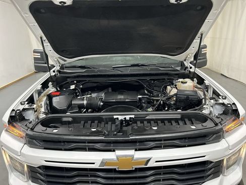 Used 2024 Chevrolet Silverado 2500 Custom w/ Custom Value Package AWD/4WD image 23