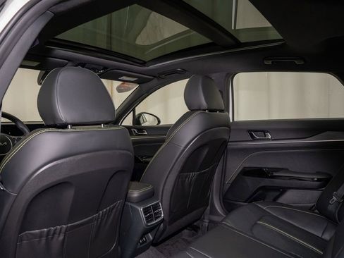 New 2026 Kia K5 GT image 10