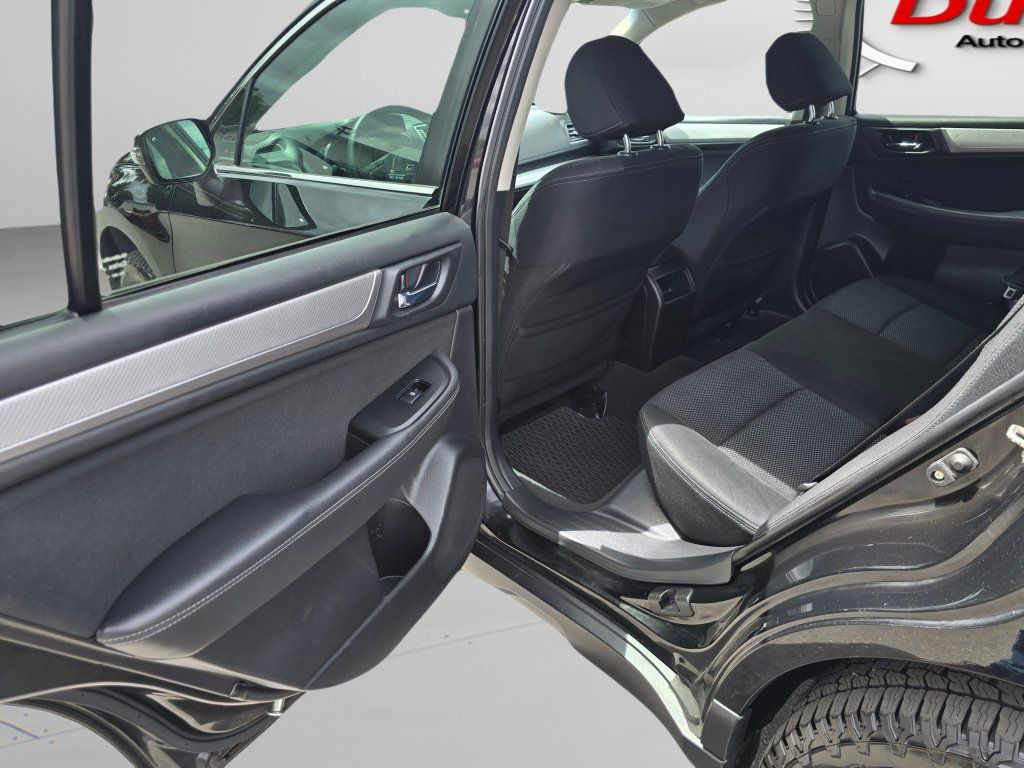 Used 2017 Subaru Outback 2.5i Premium AWD/4WD image 24
