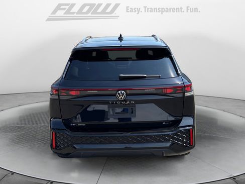 New 2026 Volkswagen Tiguan SEL R-Line image 6