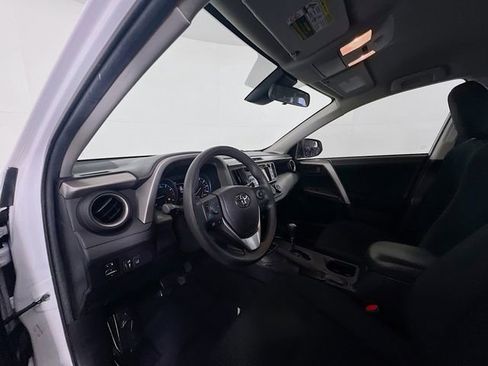 Used 2018 Toyota RAV4 LE image 20