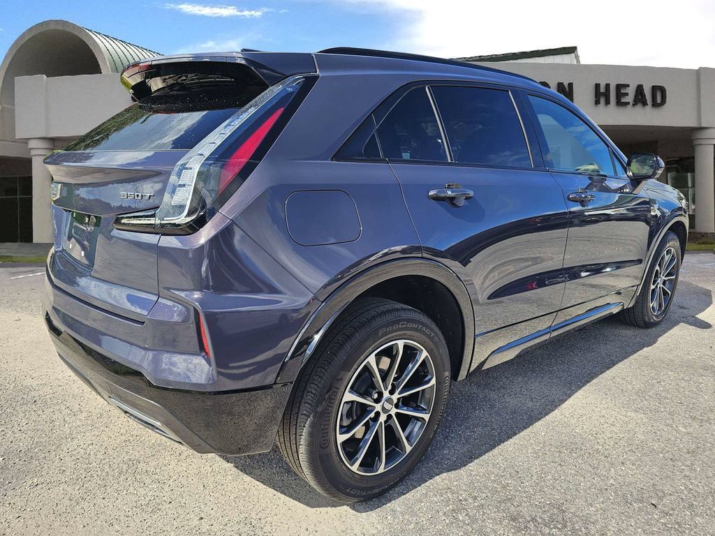 Certified 2024 Cadillac XT4 Sport w/ Cold Weather Package AWD/4WD image 6
