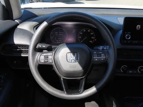 Used 2023 Honda HR-V LX image 18