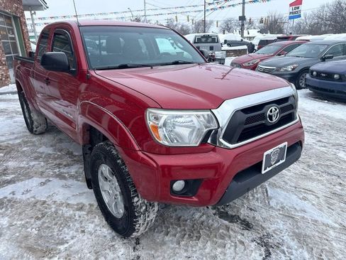 Used 2014 Toyota Tacoma 4x4 Access Cab V6 image 3