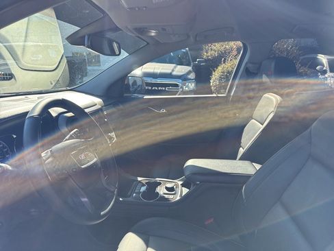 Used 2023 GMC Acadia AT4 w/ Technology Package image 18