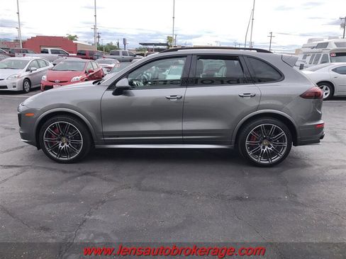 Used 2016 Porsche Cayenne GTS w/ Premium Package Plus AWD/4WD image 27