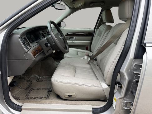 Used 2010 Mercury Grand Marquis LS RWD image 16
