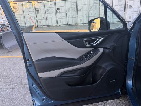 Used 2023 Subaru Forester Limited image 23