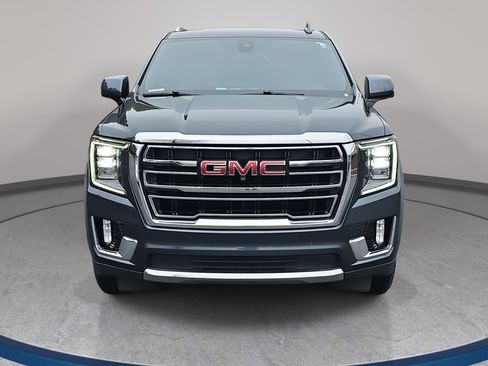 Used 2021 GMC Yukon SLT w/ SLT Premium Package image 2