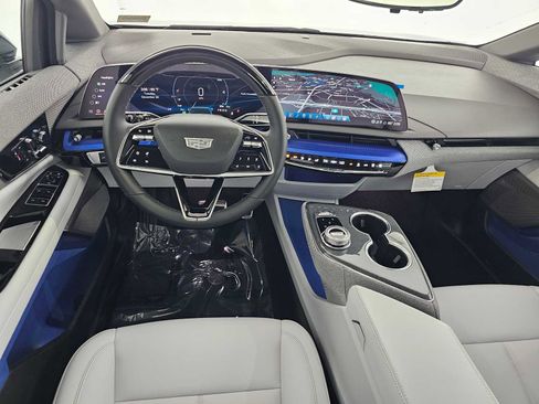 New 2026 Cadillac Optiq Sport 1 image 18