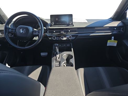 Used 2023 Honda Civic Sport image 9