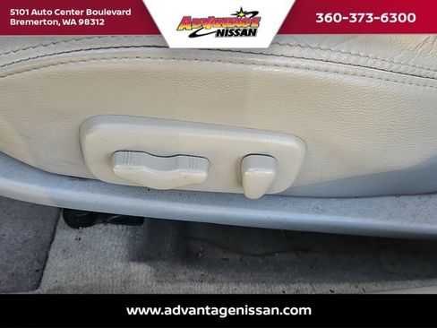 Used 2000 Nissan Maxima SE image 10