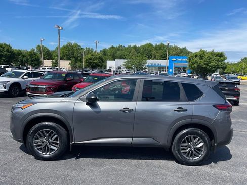 Used 2023 Nissan Rogue S FWD image 4
