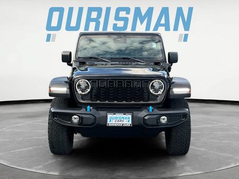 Used 2024 Jeep Wrangler Unlimited AWD/4WD image 2