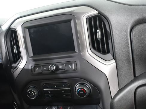 Used 2025 Chevrolet Silverado 3500 W/T AWD/4WD image 8
