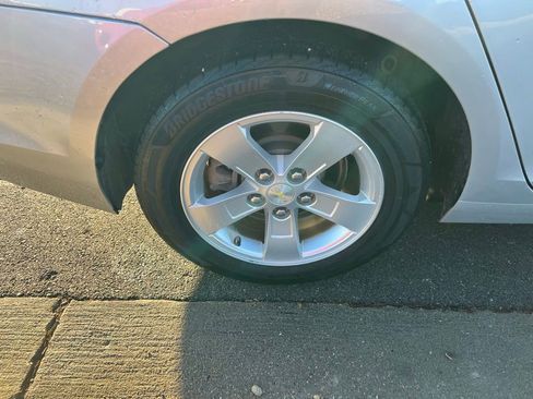 Used 2015 Chevrolet Malibu LS image 10