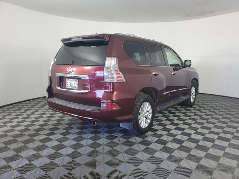 Used 2015 Lexus GX 460 image 4
