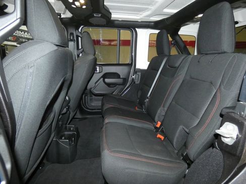 Used 2023 Jeep Wrangler Unlimited Rubicon image 23