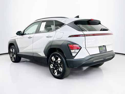 Used 2025 Hyundai Kona SEL image 5