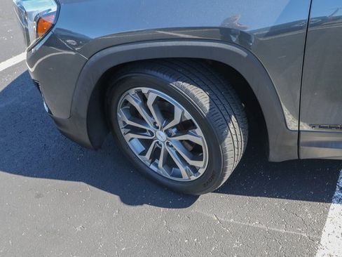 Used 2020 GMC Terrain SLE w/ Driver Convenience Package image 29