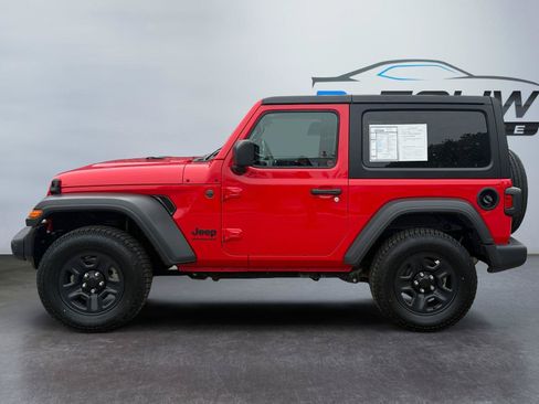 Used 2023 Jeep Wrangler Sport AWD/4WD image 6