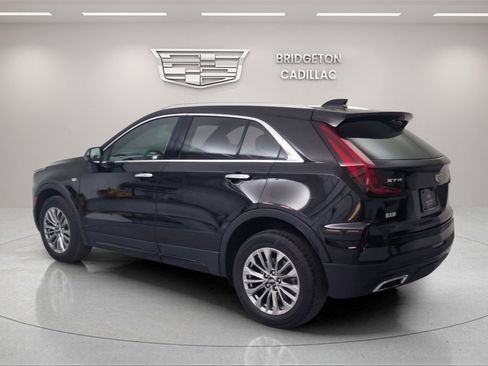 Used 2024 Cadillac XT4 Premium Luxury image 5