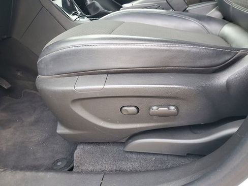 Used 2022 Buick Encore Preferred w/ Safety Package image 13