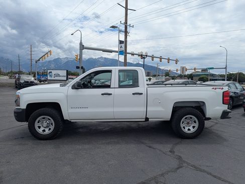 Used 2018 Chevrolet Silverado 1500 W/T w/ Trailering Package AWD/4WD image 8