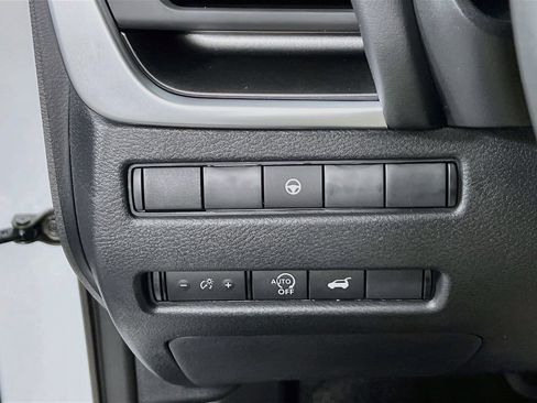 New 2026 Nissan Rogue SV w/ Cold Weather Package AWD/4WD image 9