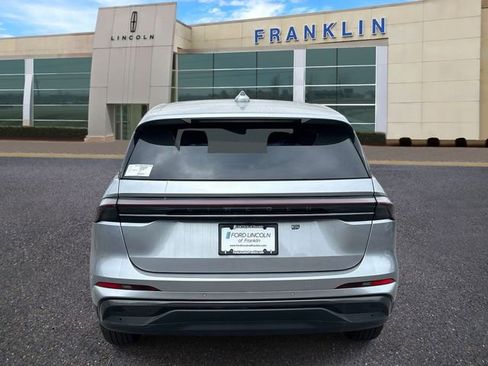 New 2025 Lincoln Nautilus Premier w/ Equipment Group 102A AWD/4WD image 6