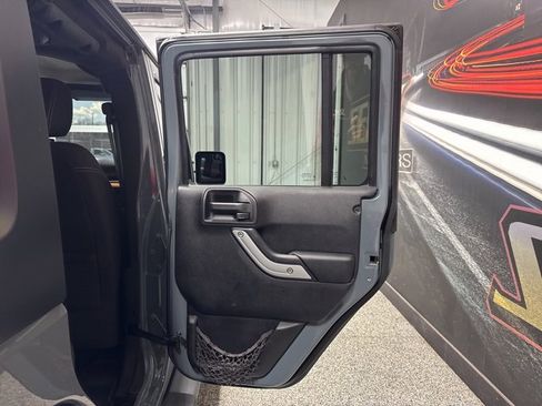 Used 2014 Jeep Wrangler Unlimited Sahara w/ Max Tow Package image 24