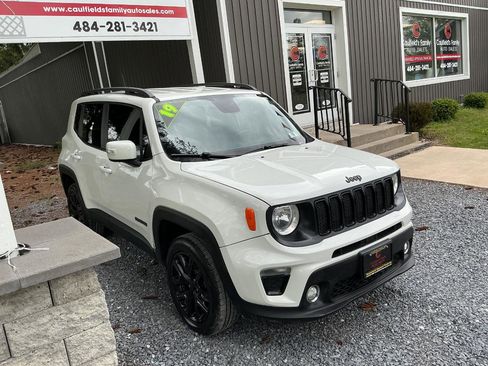 Used 2019 Jeep Renegade Altitude w/ Quick Order Package 2XM AWD/4WD image 7