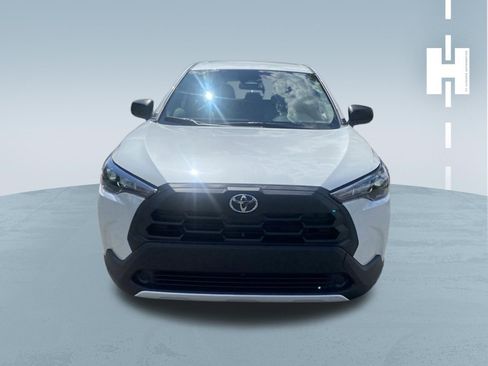 Used 2026 Toyota Corolla Cross L FWD image 3