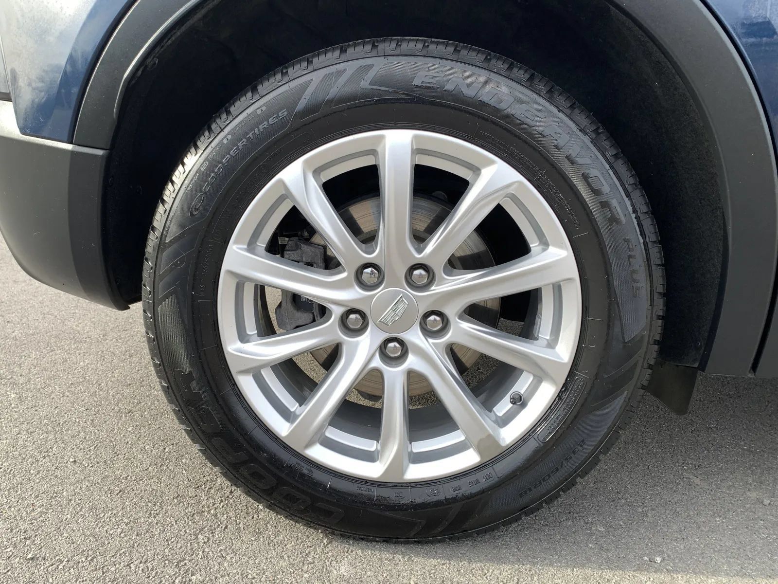 Used 2019 Cadillac XT4 Luxury FWD image 10