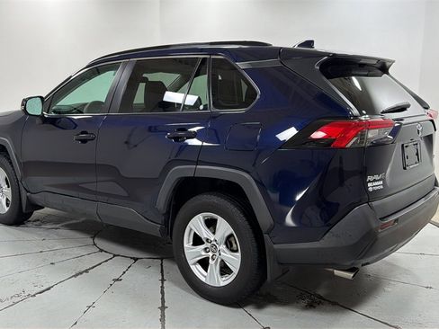 Used 2019 Toyota RAV4 XLE w/ Convenience Package image 7